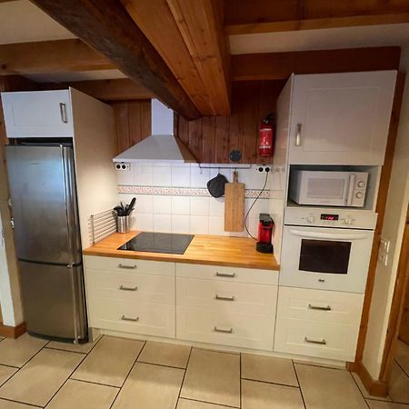 Le Chal Heureux Bel Appartement Dans Vieille Ferme De Montagne Renovee Les Orres Exterior photo