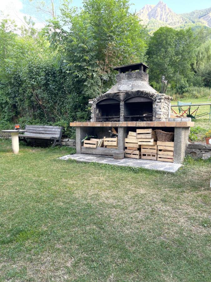 Le Chal Heureux Bel Appartement Dans Vieille Ferme De Montagne Renovee Les Orres Exterior photo